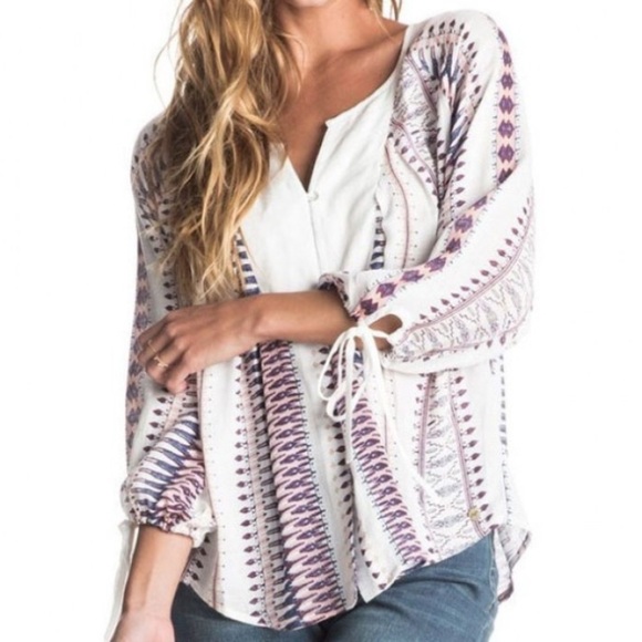 𝅺NEW Roxy “Uptown River” 3/4 Sleeve Blouse Printed Lace Lightweight Size S Top - Picture 7 of 16